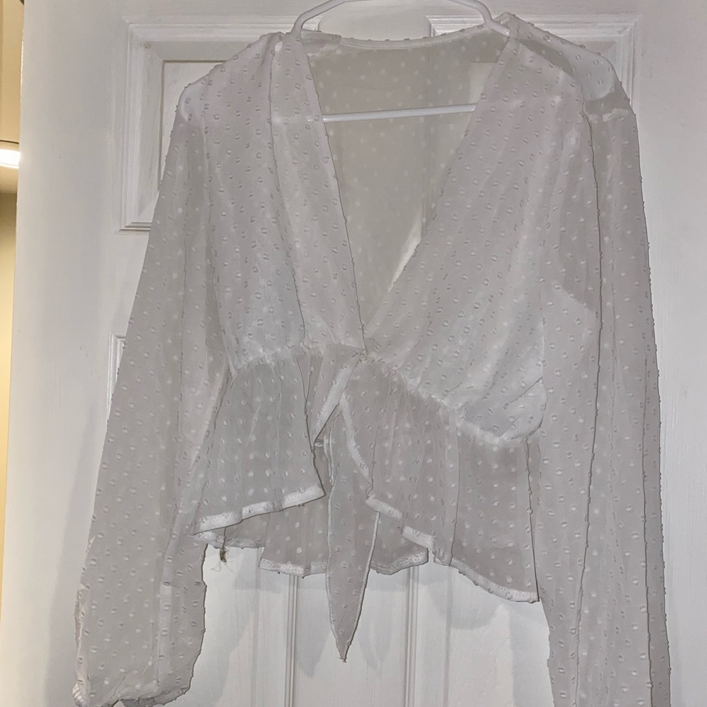 White long sleeve crop top